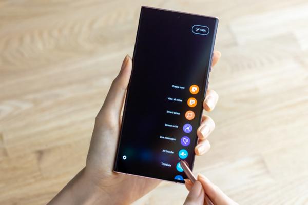 One UI 4 Beta 3 ajunge acum pe seria Galaxy Note 20; Android 12 va sosi în varianta stabilă curând