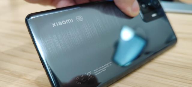 Xiaomi 11T: Hardware uşor de confundat cu 11T Pro + alt CPU şi încărcare