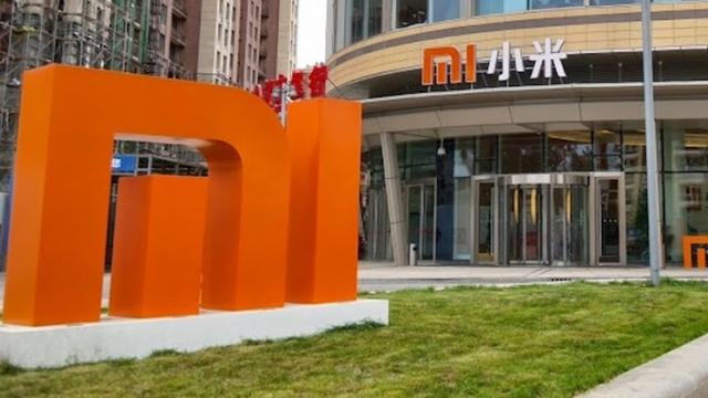 <b>Xiaomi e pe locul 2 în Europa la vânzări smartphone în trimestrul 3 din 2021, anunţă o creştere a veniturilor şi profiturilor</b>Xiaomi vine după un an în care a urcat pentru o perioadă pe locul întâi în segmentul smartphone şi în care a dominat vânzările de pe piaţa europeană, iar acum ne dezvăluie rezultatele sale financiare din trimestrul 3 al acestui an. Două cuvinte