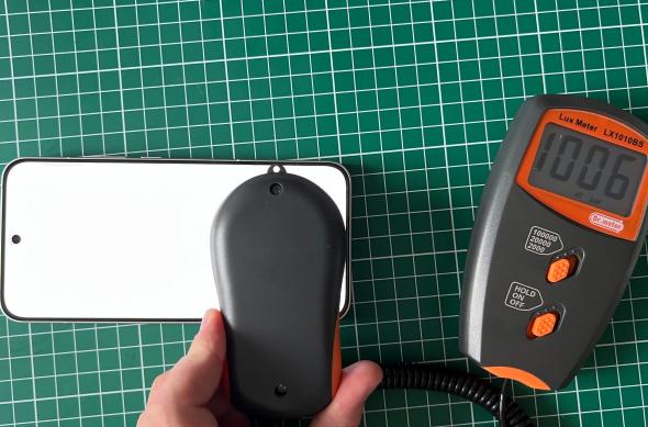 OPPO Reno14 - Test luminozitate: Luminozitate (2).jpg