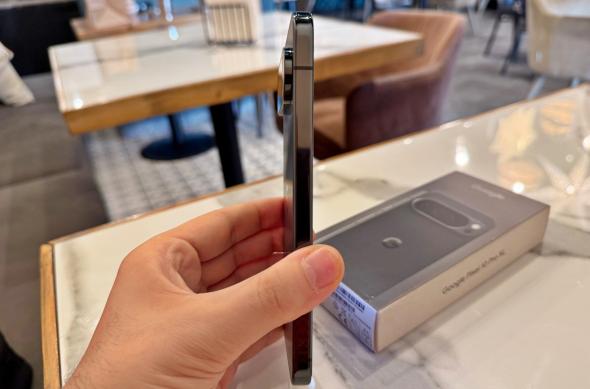 Google Pixel 10 Pro XL - Unboxing: Google-Pixel-10-Pro-XL-Unboxing_004.jpg