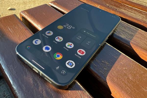 Google Pixel 10 Pro XL: Display ultra luminos, reîncarnat de la Pixel 9 Pro XL