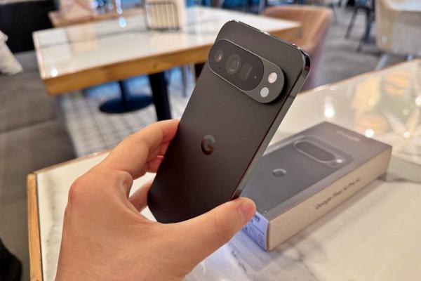 Google Pixel 10 Pro XL - Unboxing