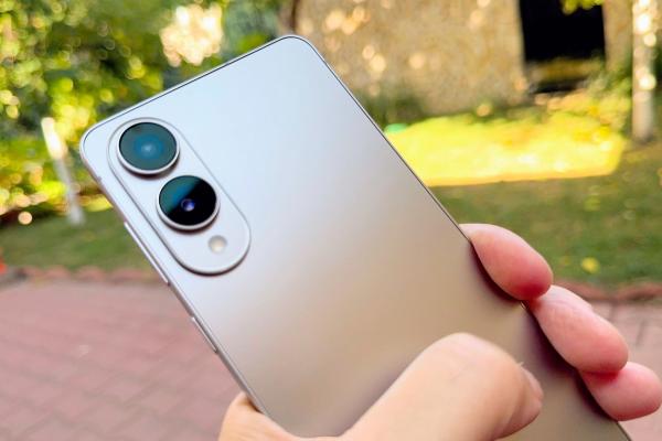 Samsung Galaxy S25 Edge review detaliat în limba română (evaluare Mobilissimo)