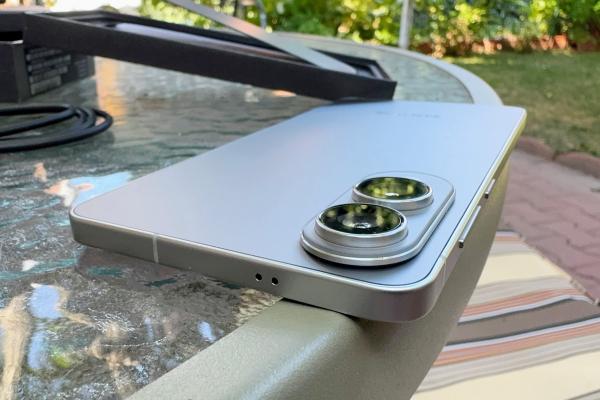 Samsung Galaxy S25 Edge: Conectivitate 5G reuşită, Wi-Fi fără record