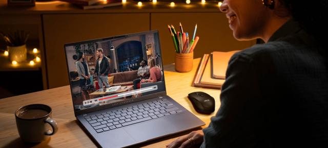 ASUS dă un mouse wireless celor care și-au cumpărat laptop în 2025; oferta e valabilă toată luna septembrie