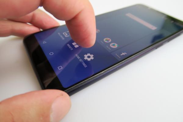 ASUS ZenFone Max Pro (M1): Baterie excelentă, chiar şi între battery phone-uri