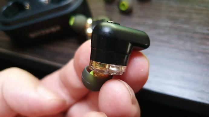 Galerie foto căști wireless Blitzwolf BW-FYE7: Blitzwolf-BW-FYE7_17.jpg