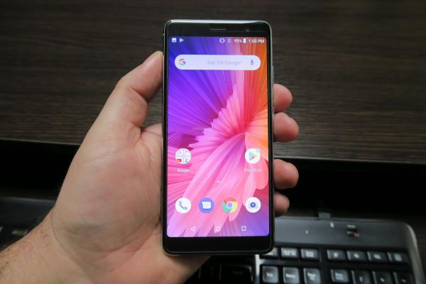 iHunt Titan P6000 Power: OS, UI, aplicaţii de bază, nimic fistichiu