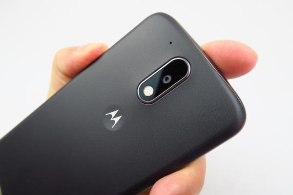 Motorola Moto G4: Design robust, menit pentru buzunar