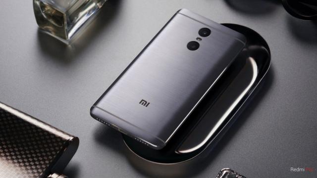 <b>Xiaomi Redmi Pro costă acum doar 1.234 lei la QuickMobile; phablet cu senzor foto dual și 3 GB RAM</b>La nici o lună de la debutul în oferta QuickMobile, iată că phablet-ul Xiaomi Redmi Pro primește deja o reducere de preț foarte atractivă. Ei bine, dacă la vremea listării inițiale acest model costa 1.599 lei, acum poate fi achiziționat pentru suma de 