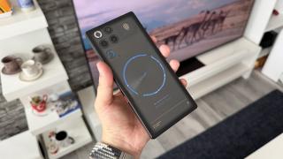 REDMAGIC 11S Pro Unboxing: 24.000 de RPM, scufundare în apă şi inelul cu lichid pentru răcire (Video)