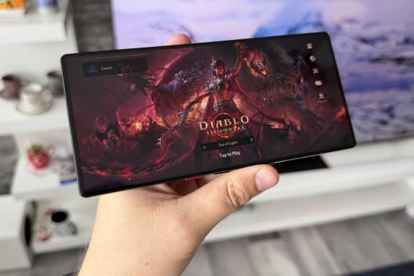 REDMAGIC 11S Pro: 5 ani de actualizări şi un soft în sfârşit bine finisat