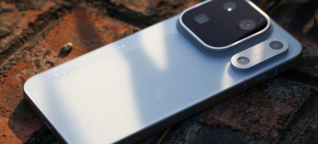 Poti importa deja OPPO Find X10 în Europa și iată cât costă