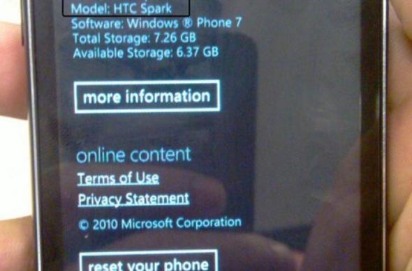 HTC Mondrian devine HTC Spark; noi imagini disponibile cu handsetul Windows Phone 7: htc_merge01.jpg
