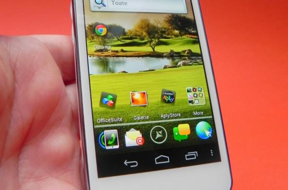 Review Allview P4 Duo: ce e mai bun din P5 și P4 Alldro combinat (Video): 06_allview_p4_duo_review_mobilissimo_rojpg.jpg