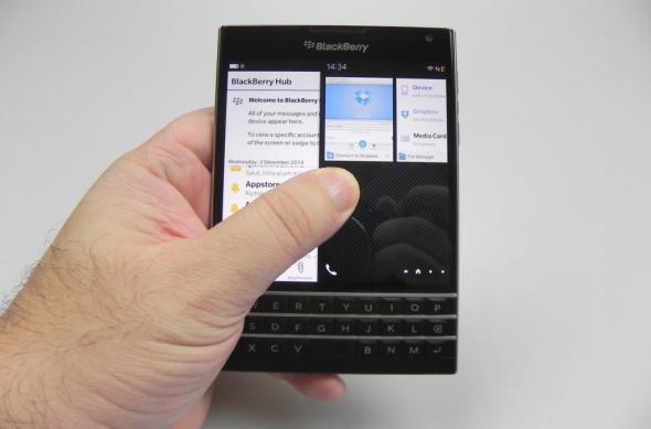 BlackBerry Passport review: murele nu trebuie să fie neapărat acre! (Video): black_berry_passport_060_copyjpg.jpg