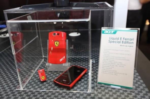 Smartphone sau monopost de Formula 1? Acer Liquid E Ferrari, un terminal Android 2.1 atractiv: acer_liquid_e_ferrari_03.jpg
