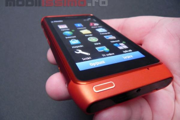 Nokia N8 proaspat scos din cutie, acum pe masa de teste Mobilissimo (Video)