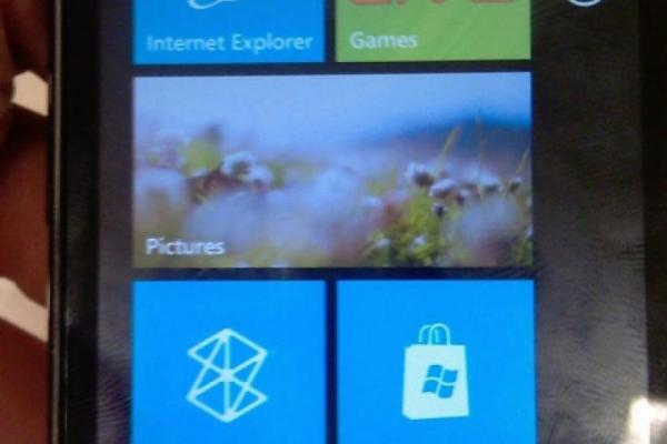 HTC Mondrian devine HTC Spark; noi imagini disponibile cu handsetul Windows Phone 7