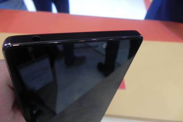 IFA 2014: Lenovo Vibe Z2 Pro hands on - flagship super high end, quad HD cu design metalic (Video)