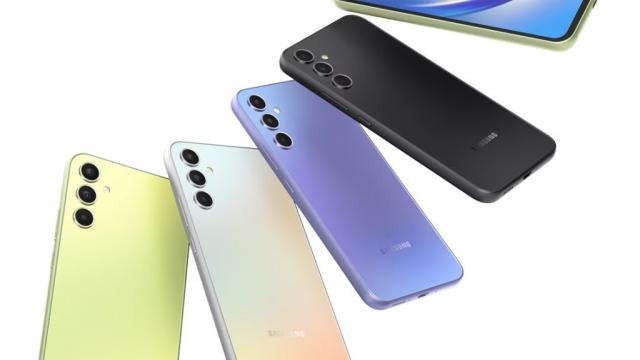 <b>Samsung Galaxy A34 sosește cu spate colorat, difuzoare stereo și cameră de 48 mpx cu stabilizare optică</b>Alături de Samsung Galaxy A54, la mijloc de lună martie 2023 a debutat și modelul Samsung Galaxy A34 - telefon cu design similar dar ceva diferențe în materie de ecran, baterie și procesor. Pe acestea le descoperim în rândurile de mai jos ș