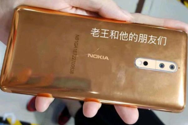 Nokia 8 apare într-o variantă de culoarea cuprului, pare să fie o unitate finalizată