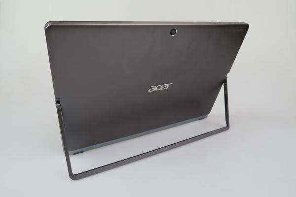 Acer Switch 3: Camere de care puteţi uita rapid