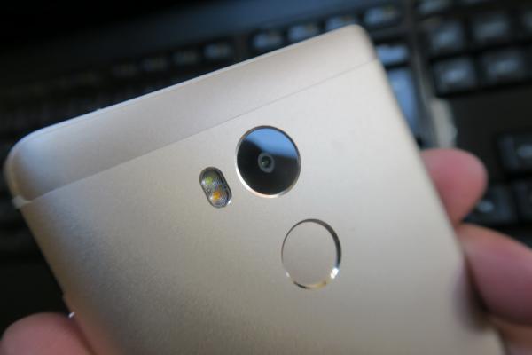 Xiaomi Redmi 4: Camera se descurcă bine la foto, surprinzător la video, per total rezonabil