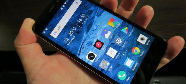 TP-Link Neffos X1: Display mic, compact şi destul de luminos