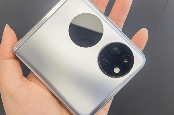 HUAWEI Pocket S - Fotografii Hands-On (Leak): 90e1b75dgy1h7qigx1bs5j20w21bewm5.jpg