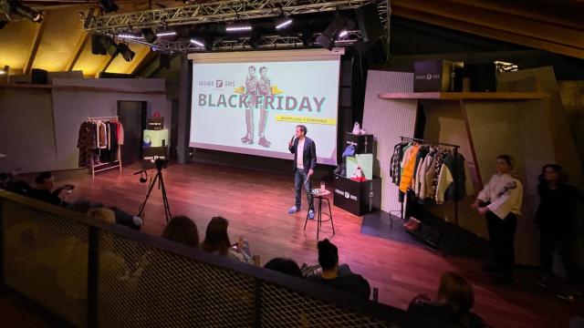 <b>Fashion Days dă startul campaniei de Black Friday 2022 mai devreme; Reduceri începând de luni, 7 noiembrie, cu avantaje extra Genius</b>Această zi însorită de 3 noiembrie a marcat și evenimentul tematic Black Friday semnat Fashion Days, celebrul retailer din zona fashion care și-a dezvăluit planurile legate de cel mai mare eveniment de shopping al anului