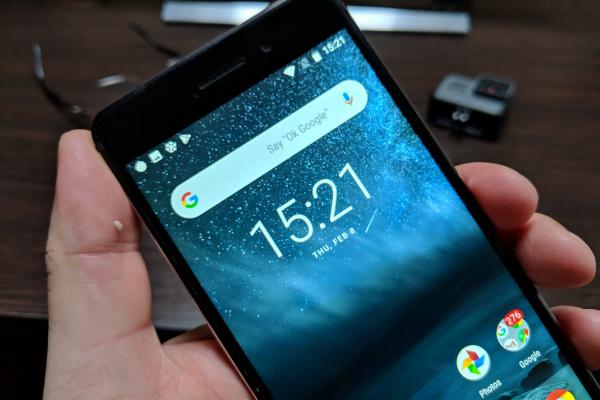Nokia 6: Display tipic LCD, clasic şi cu contrast OK