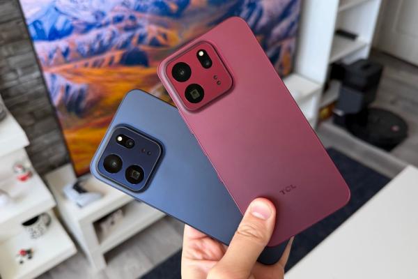 TCL P80 Ultra: Design arătos, finisaj satinat și nuanță Burgundy care atrage priviri
