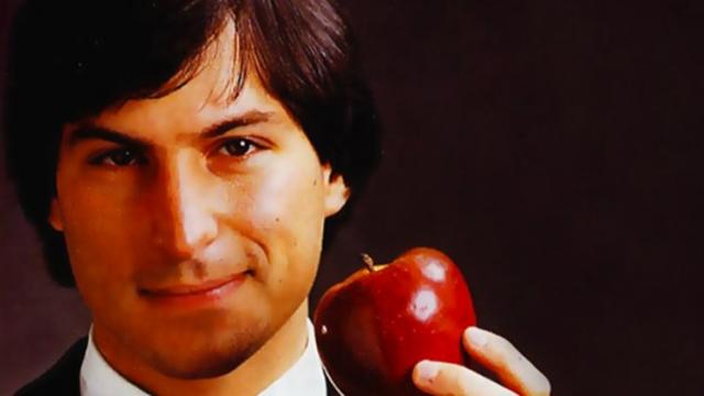 <b>Bill Gates vorbeşte într-un interviu CNN despre "vrăjile" făcute de Steve Jobs pentru a fermeca publicul</b>Bill Gates a fost surprinzător de vocal în ultima vreme, pentru o persoană care are doar rol onorific la Microsoft. Creierul din spatele lui Windows a vorbit despre marea ratare MS din zona mobile cu doar câteva zile în urmă