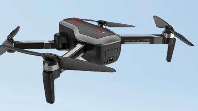 <b>Dronele primesc reduceri din partea TomTop.com! Iată 3 modele la prețuri atractive</b>Din partea celor de la TomTop.com primim astăzi o serie de recomandări din zona aparatelor de zbor, drone cu prețuri variate care se diferențiază prin capabilitățile de filmare. Avem 3 modele pe listă despre care aflați mai multe