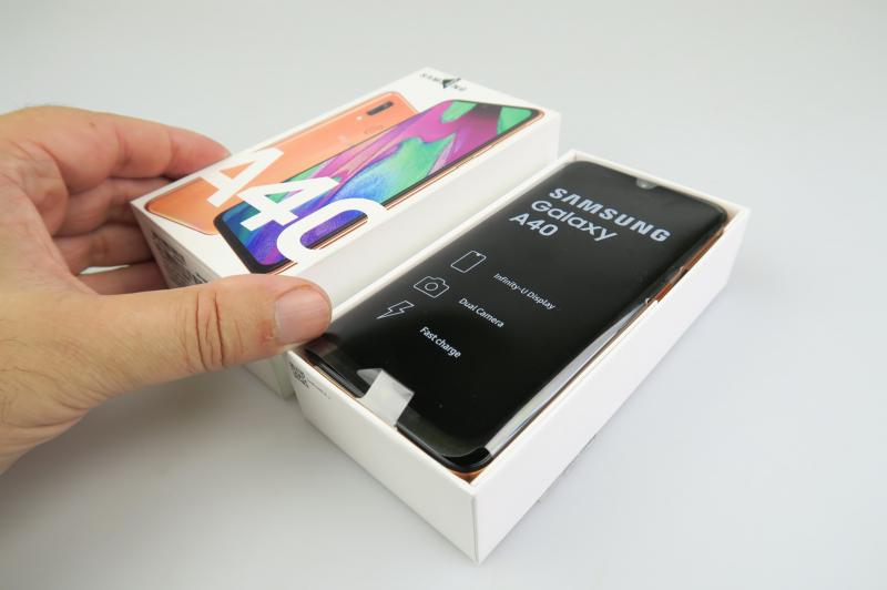 Samsung Galaxy A40 - Unboxing: Samsung-Galaxy-A40_048.JPG