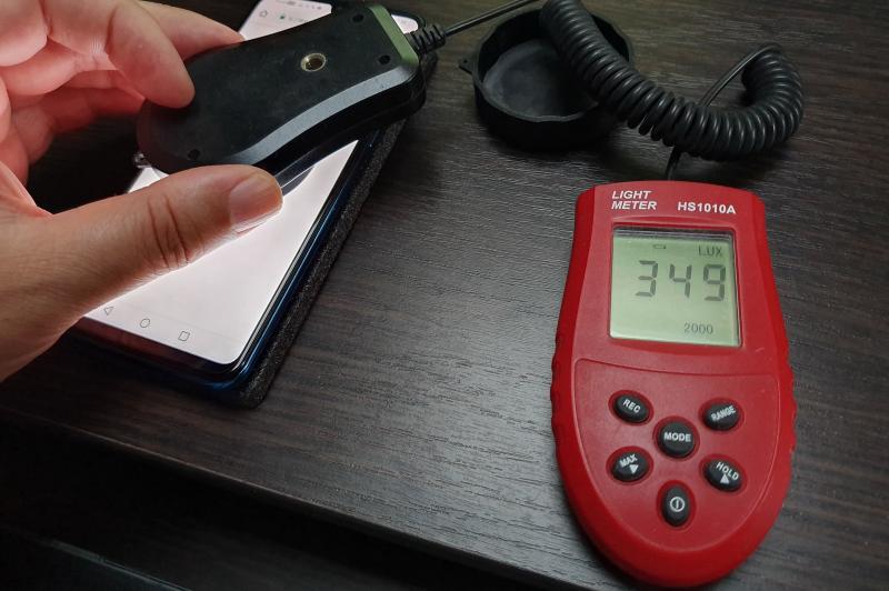 Luminozitate display Huawei P30 Lite și ecran văzut la microscop: Huawei-P30-Lite_043.jpg