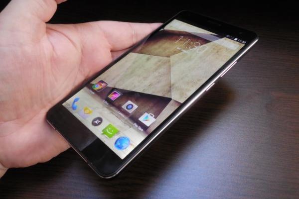 Allview P6 Qmax preview: phablet de aproape 6 inch, cu rol de rival accesibil pentru Nexus 6 (Video)