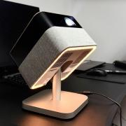 Prezentare Epson Lifestudio Flex Plus (EF-72): Videoproiector lifestyle elegant, cu Google TV și sunet Bose, gândit pentru seri relaxate de film oriunde în casă