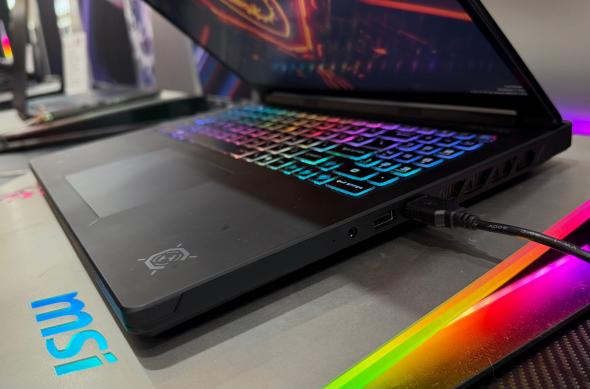 MSI Crosshair 16 Max HX - Fotografii CES 2026: MSI-Crosshair-16-Max-HX_ (4).jpg