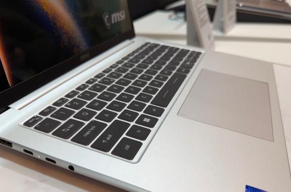 MSI Modern 14s - Fotografii CES 2026: MSI-Modern-14s_ (5).jpg