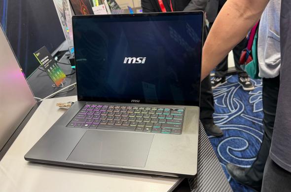 MSI Stealth 16 AI+ - Fotografii CES 2026: MSI-Stealth-16_ (5).jpg