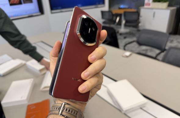 Huawei Mate X7 - Fotografii hands-on Mobilissimo.ro: Photo 15.12.2025, 11 14 31.jpg