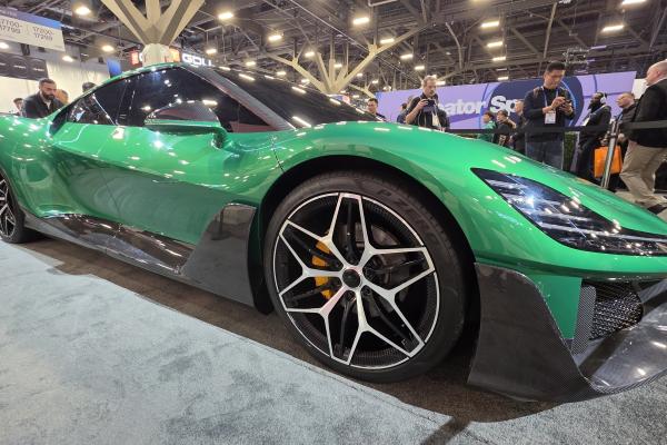 CES 2026: De la aspiratoare la un Bugatti killer! Iată supermașina Dreame de 1800 cai putere (Video)