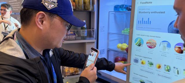 Am văzut noile frigidere Family Hub la CES 2026 în Las Vegas; Samsung aduce peste 1.000 de tipuri de alimente recunoscute și sugestii nutriționale automatizate