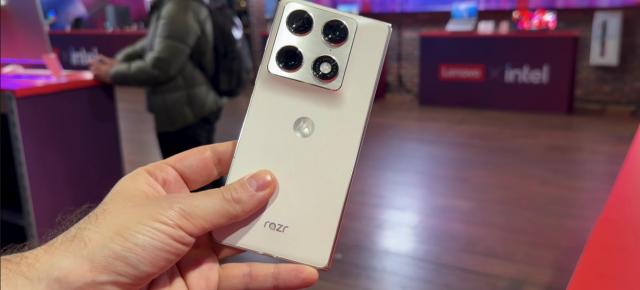 CES 2026: Motorola RAZR Fold Hands-on din Las Vegas - rivalul de Galaxy Fold7 are cameră periscop, stylus