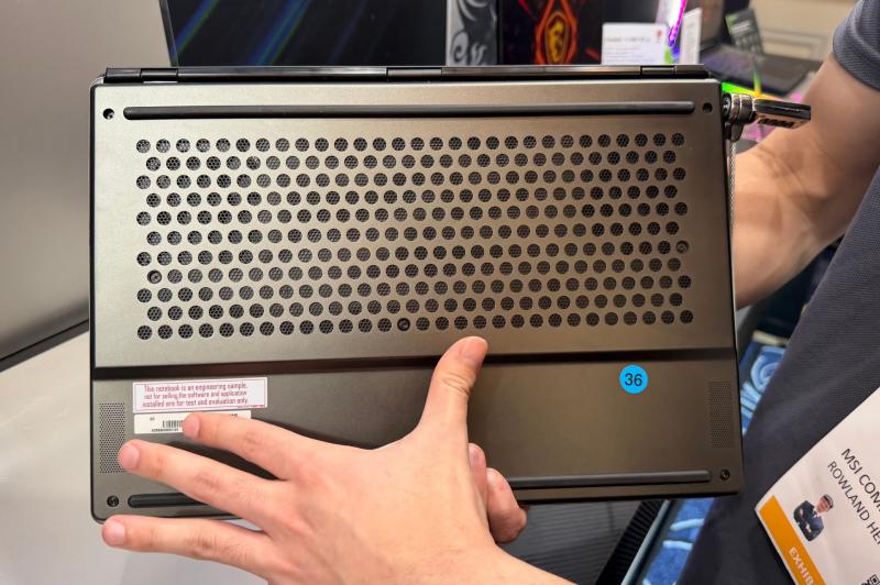 MSI Stealth 16 AI+ - Fotografii CES 2026: MSI-Stealth-16_ (18).jpg
