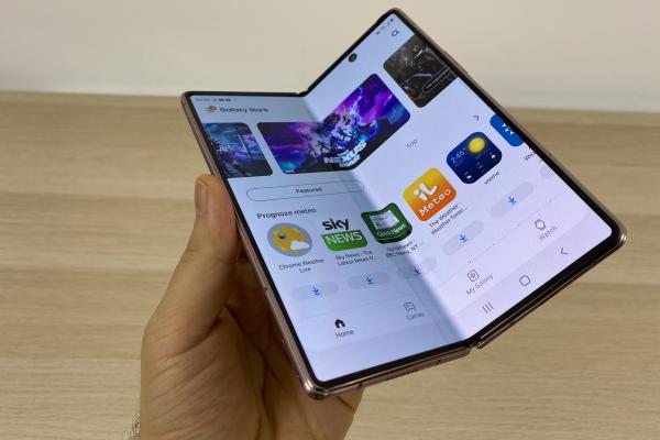 Samsung Galaxy Z Fold 2 - Galerie foto Mobilissimo.ro