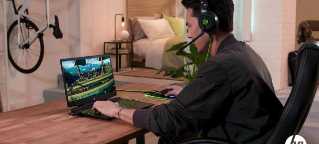 REDUCERI REALE Altex: azi avem laptop de gaming și televizor de 164 cm cu Ambilight